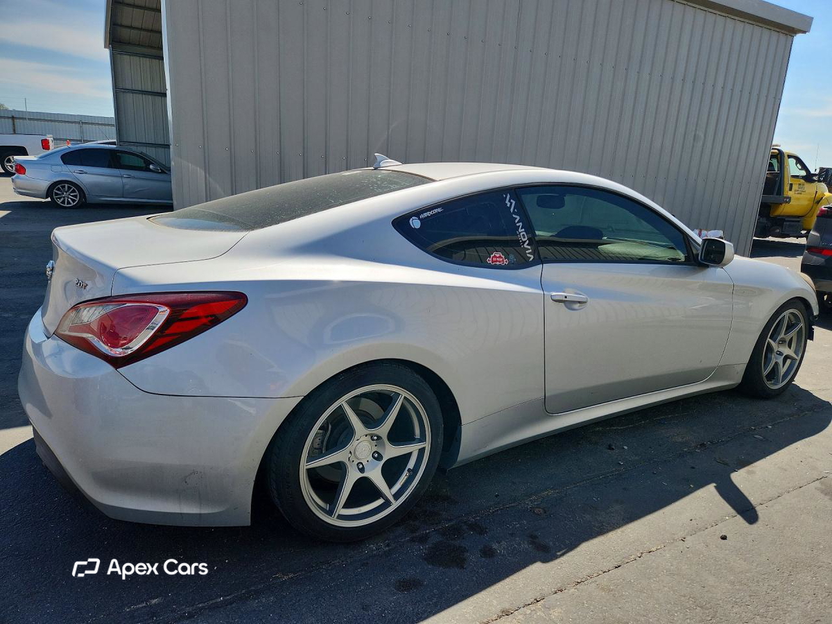 Hyundai Genesis 2014