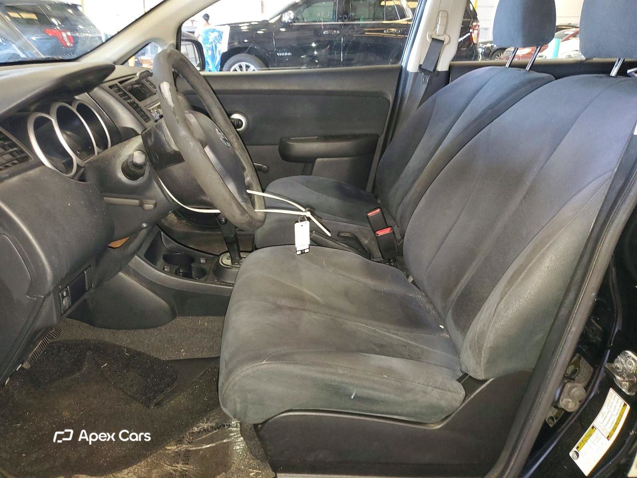Nissan Versa 2011