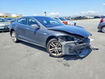 Tesla Model S 2015