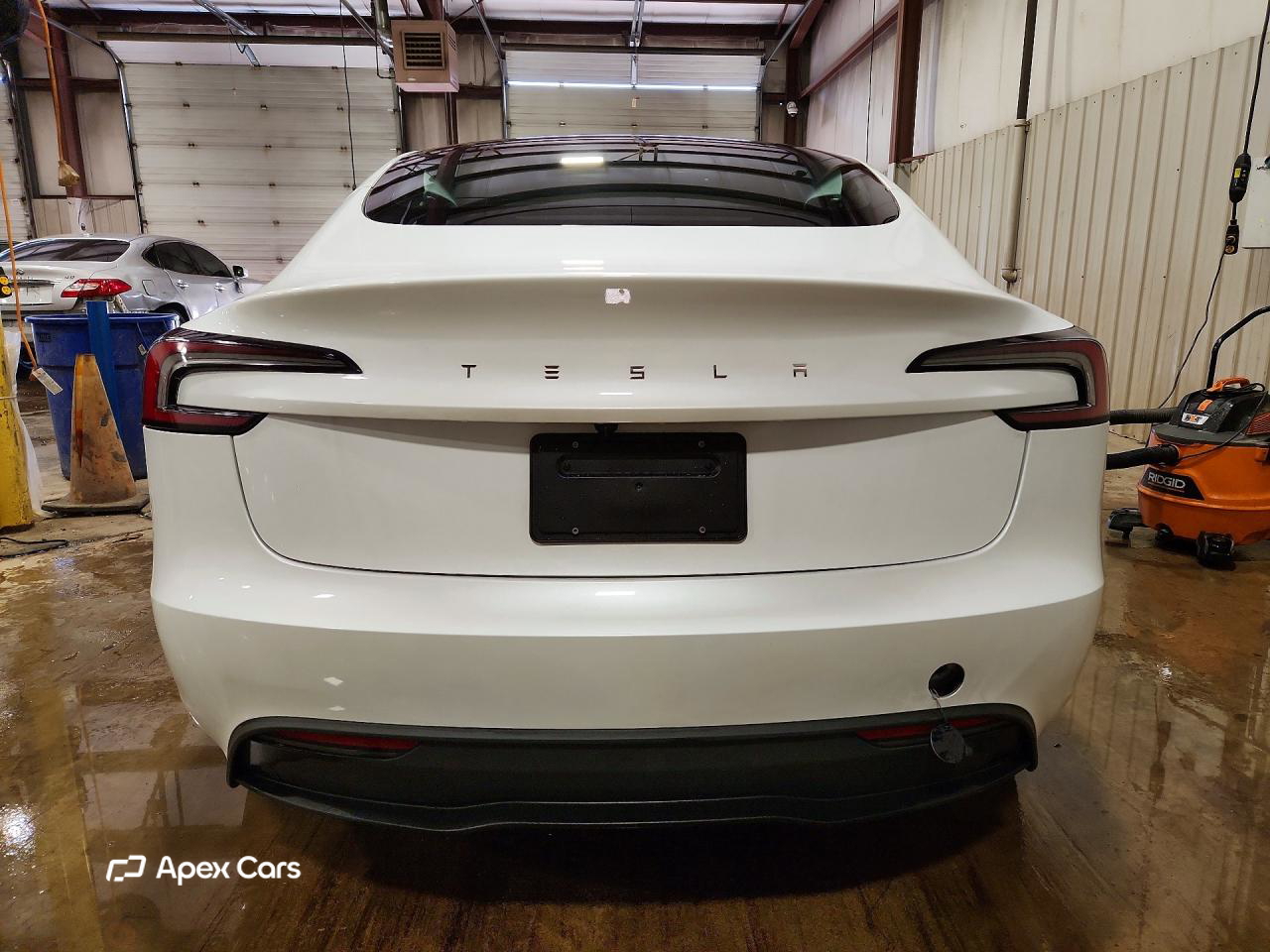 Tesla Model 3 2025