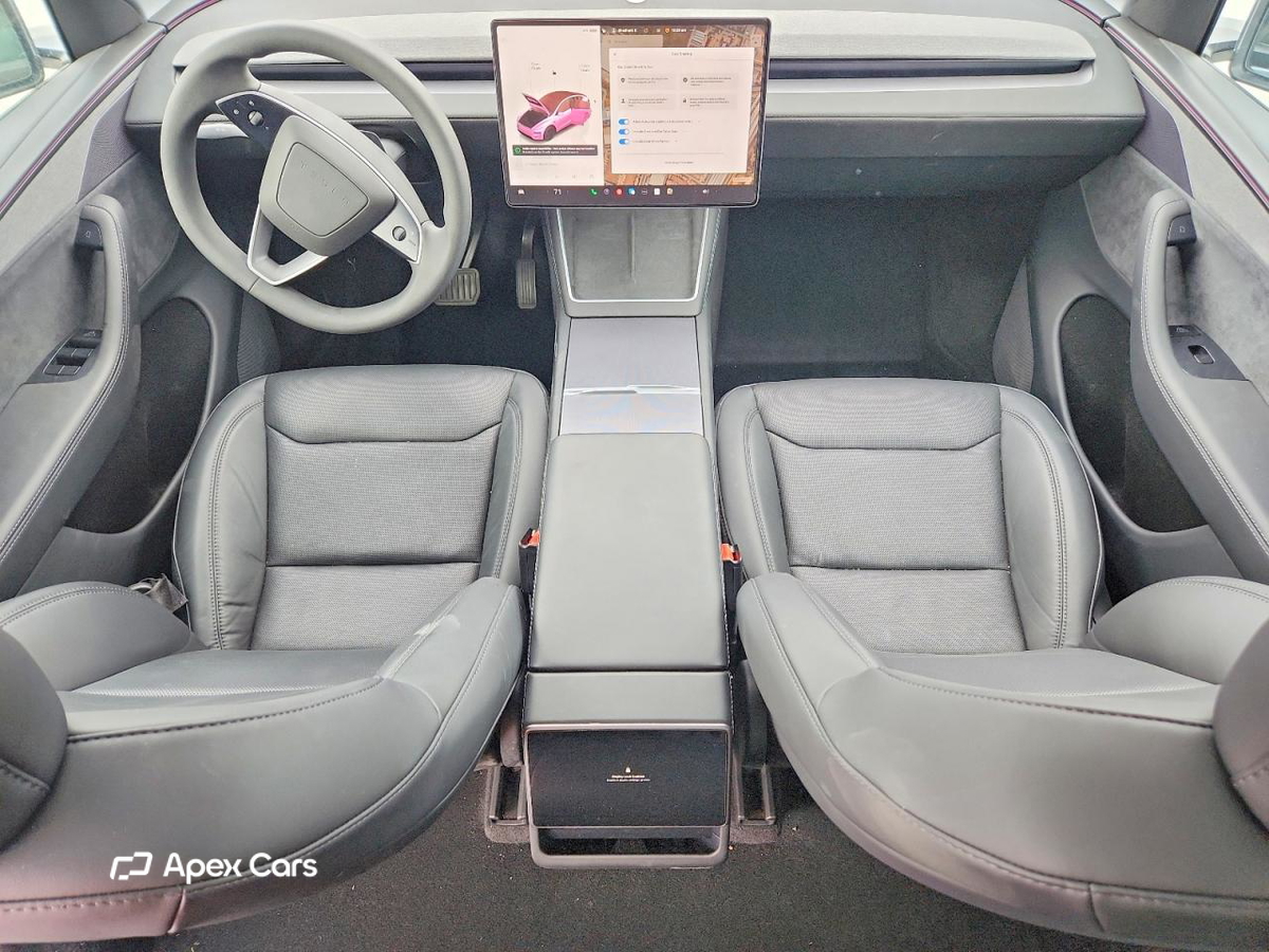 Tesla Model Y 2026