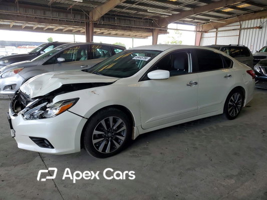 Nissan Altima 2016 - Image 1 of 11