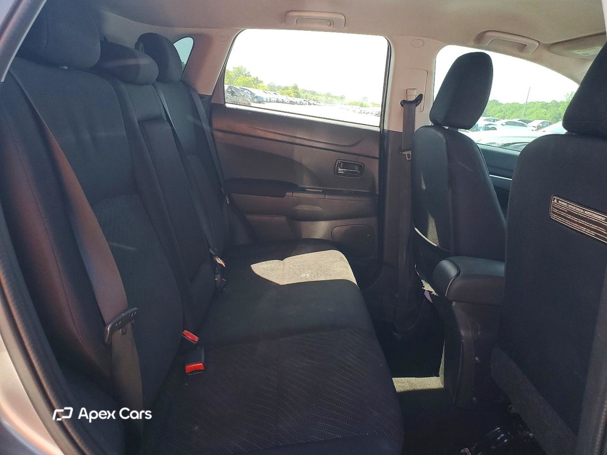 Mitsubishi Outlander 2015