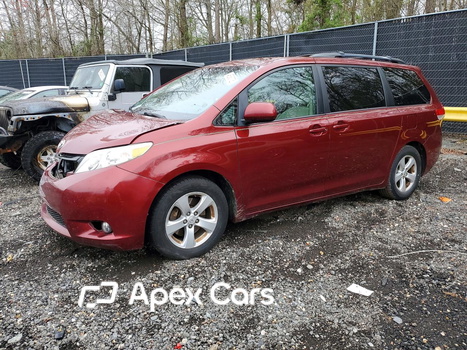 Toyota Sienna 2014 - Image 1 of 5