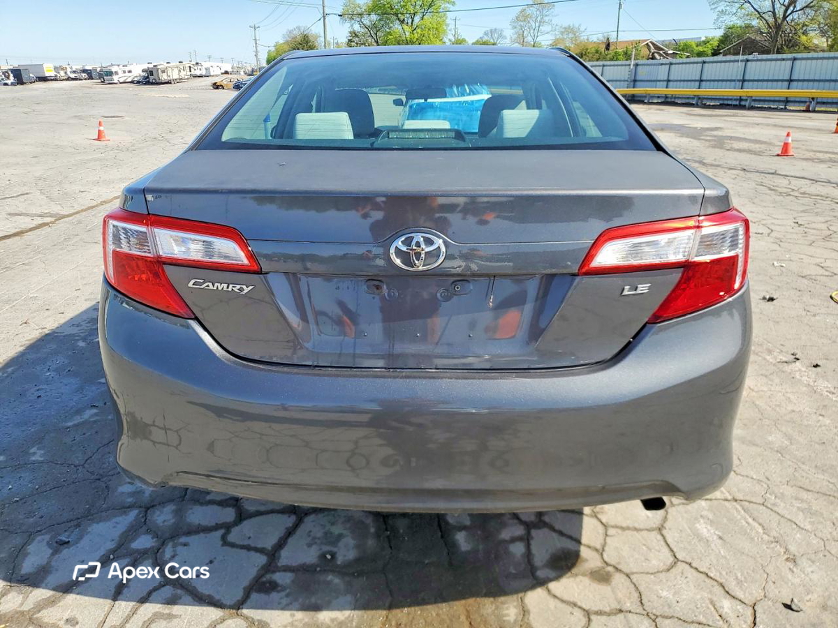 Toyota Camry 2012