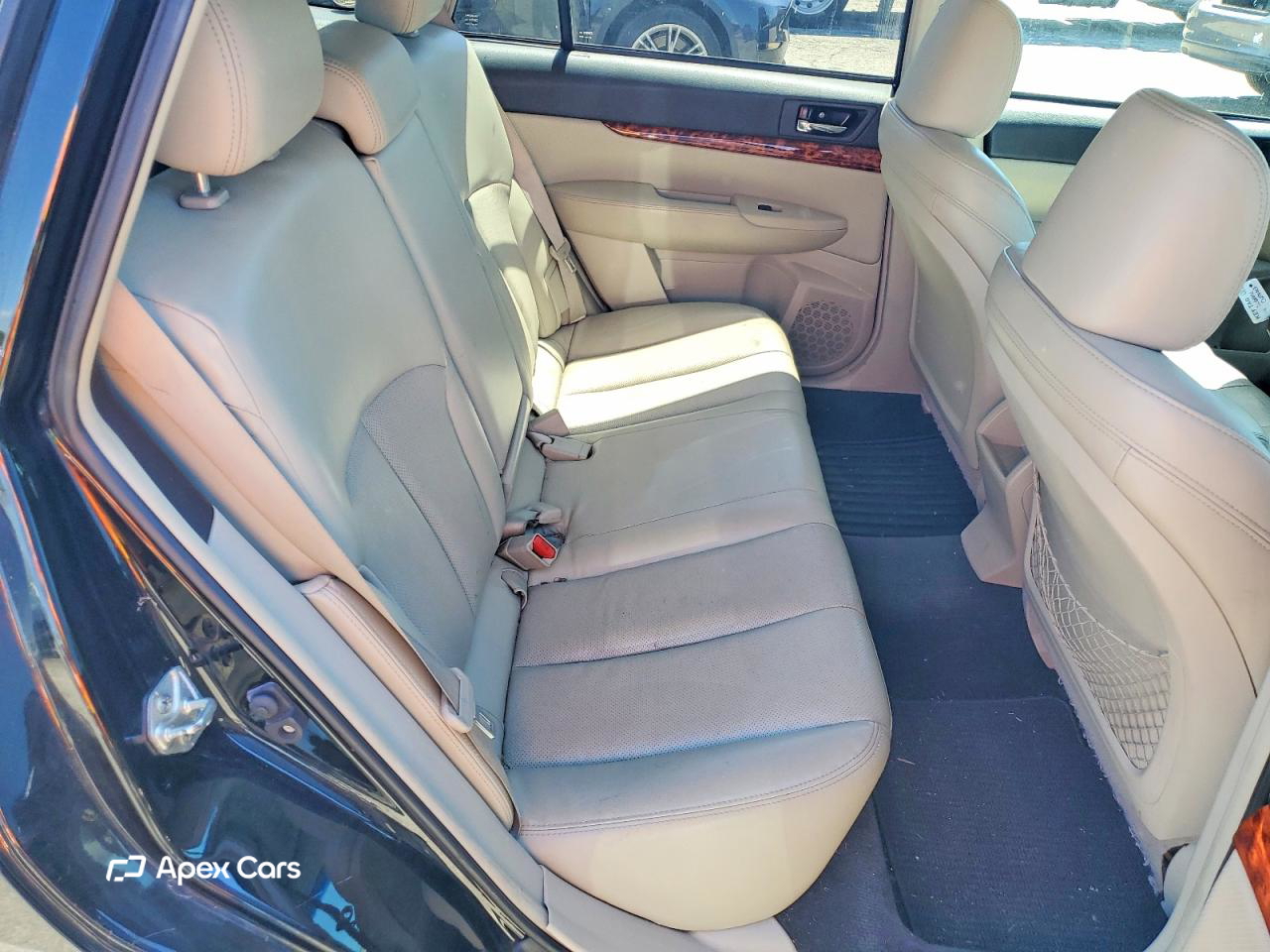 Subaru Outback 2011