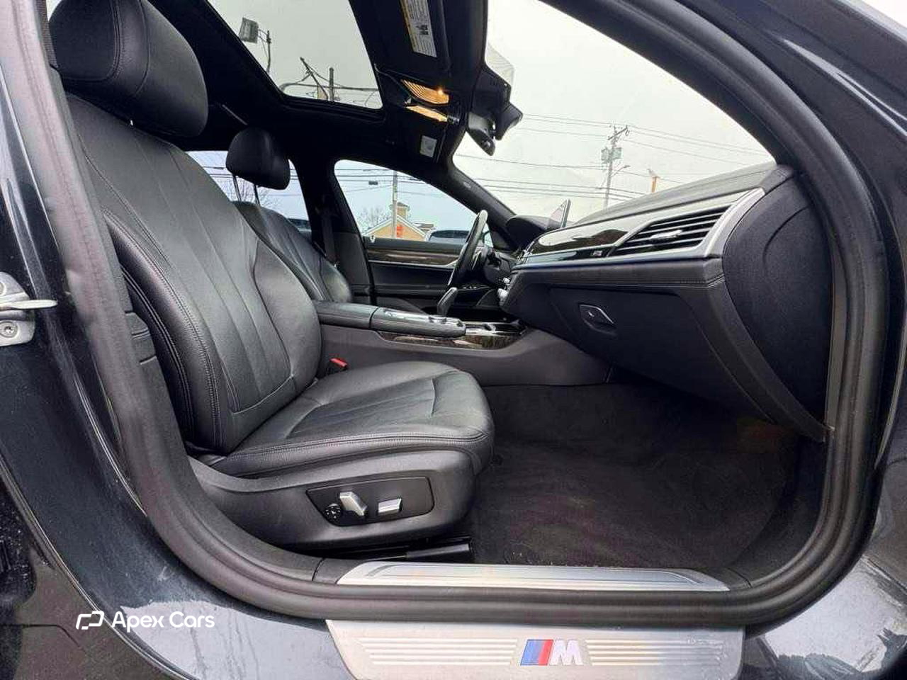 BMW Series 7 2019
