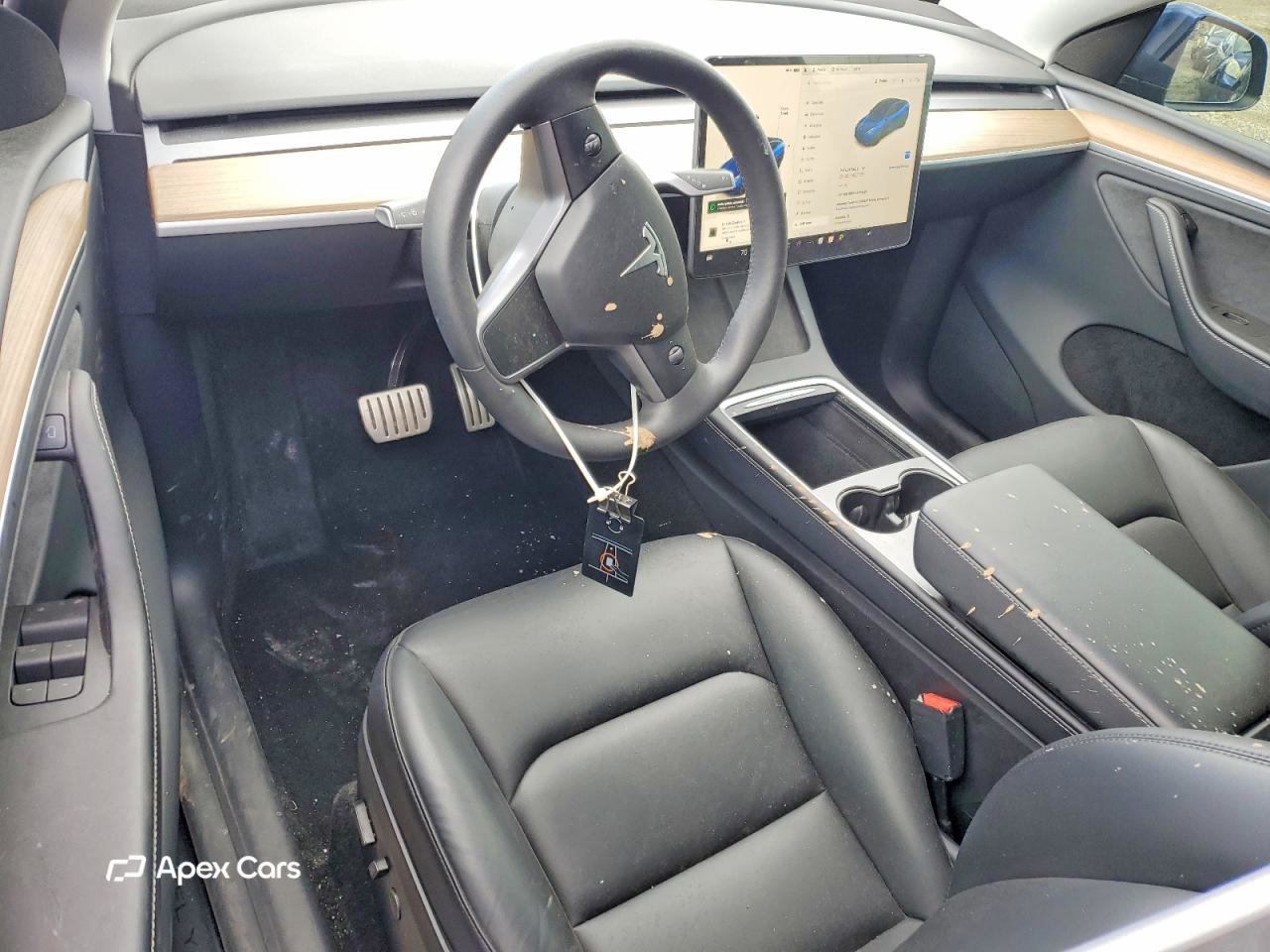 Tesla Model Y 2024