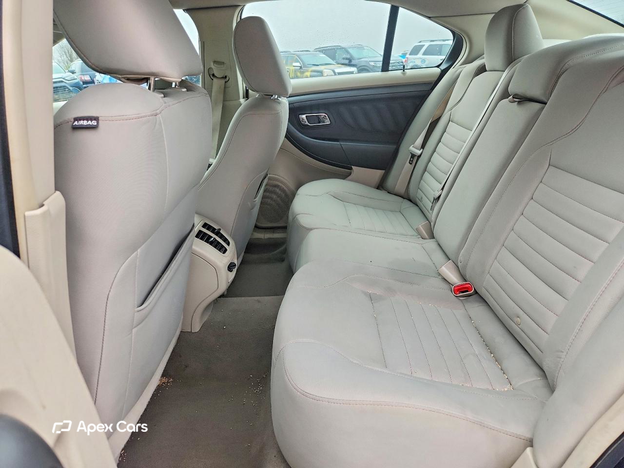 Ford Taurus 2011