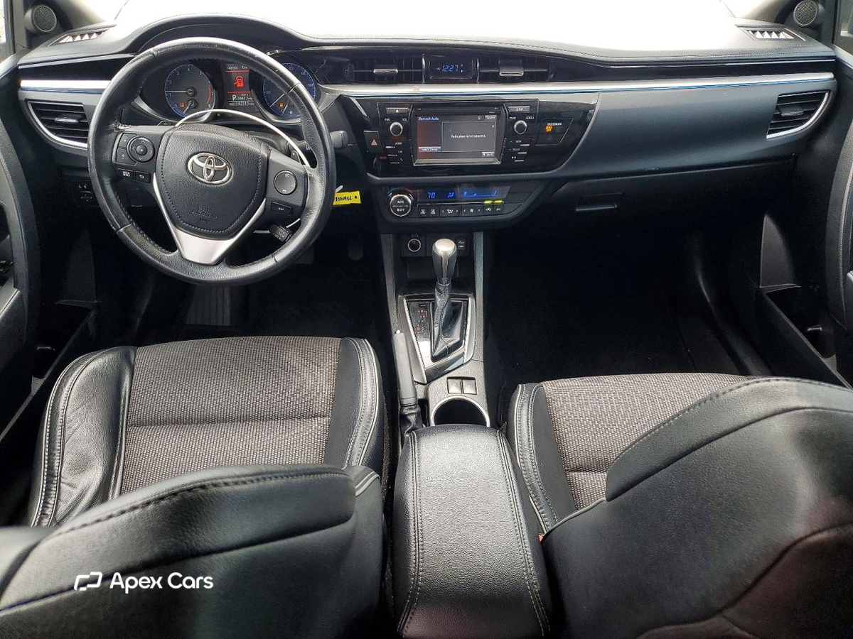 Toyota Corolla 2015