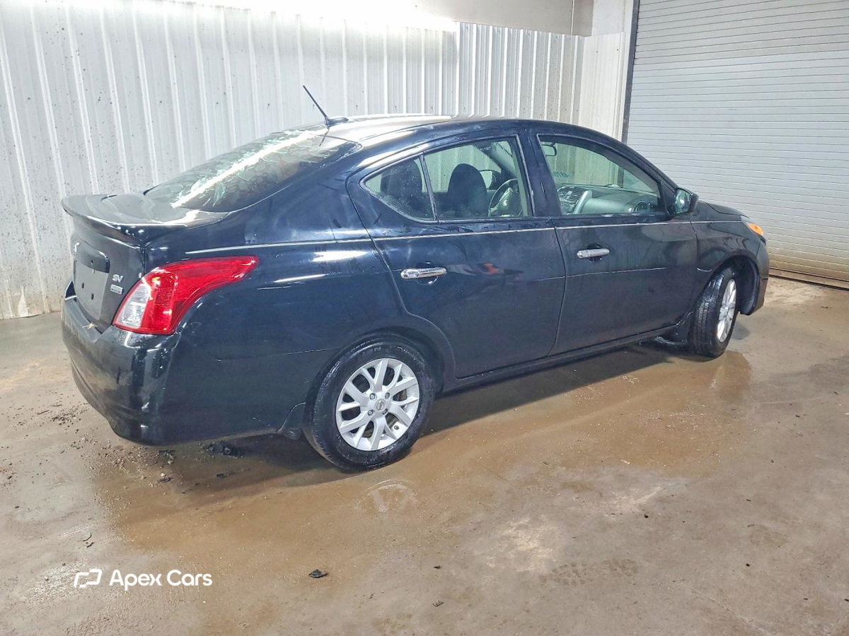Nissan Versa 2018