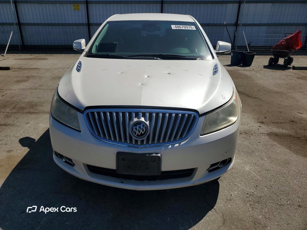 Buick LaCrosse 2011