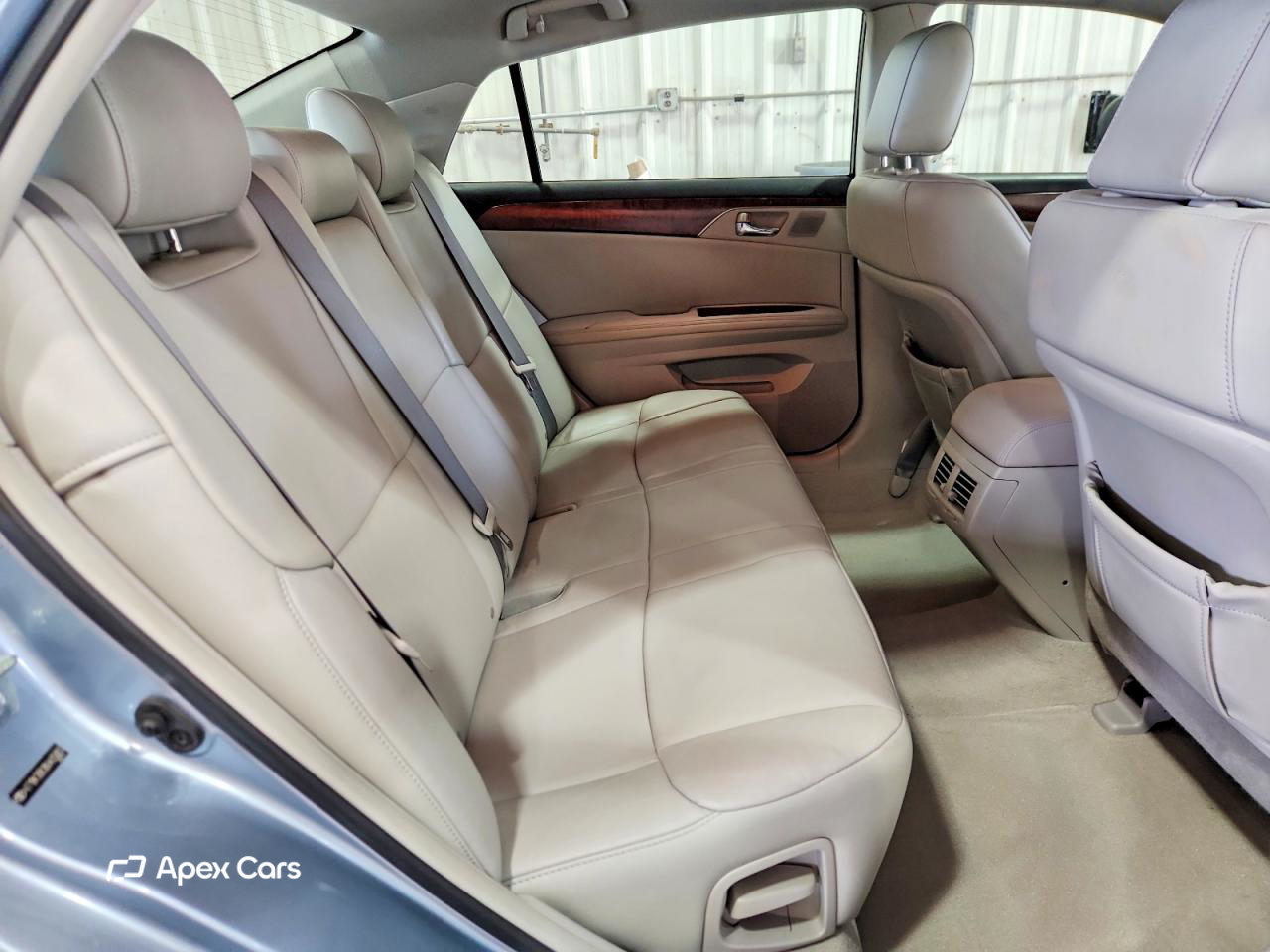 Toyota Avalon 2011
