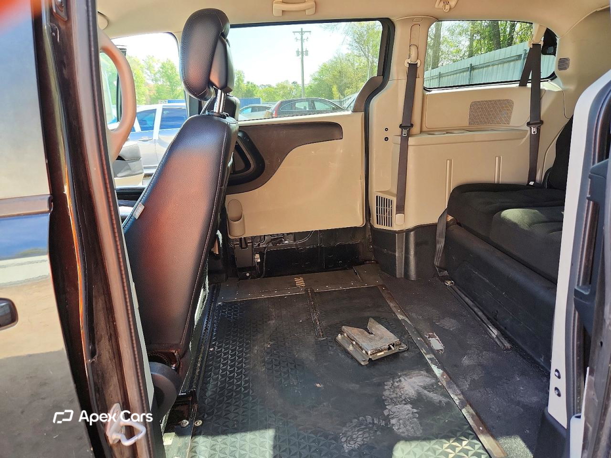 Dodge Caravan 2016