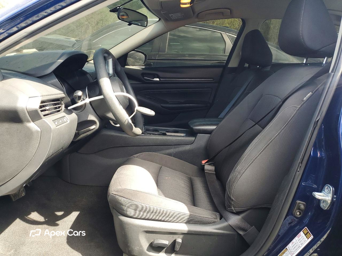 Nissan Altima 2020