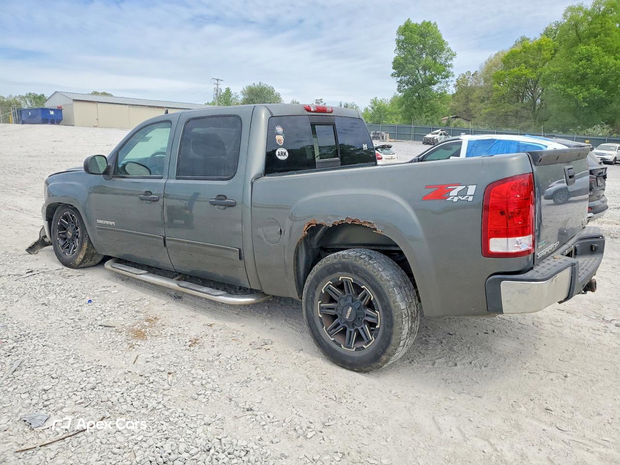 GMC Sierra 2011