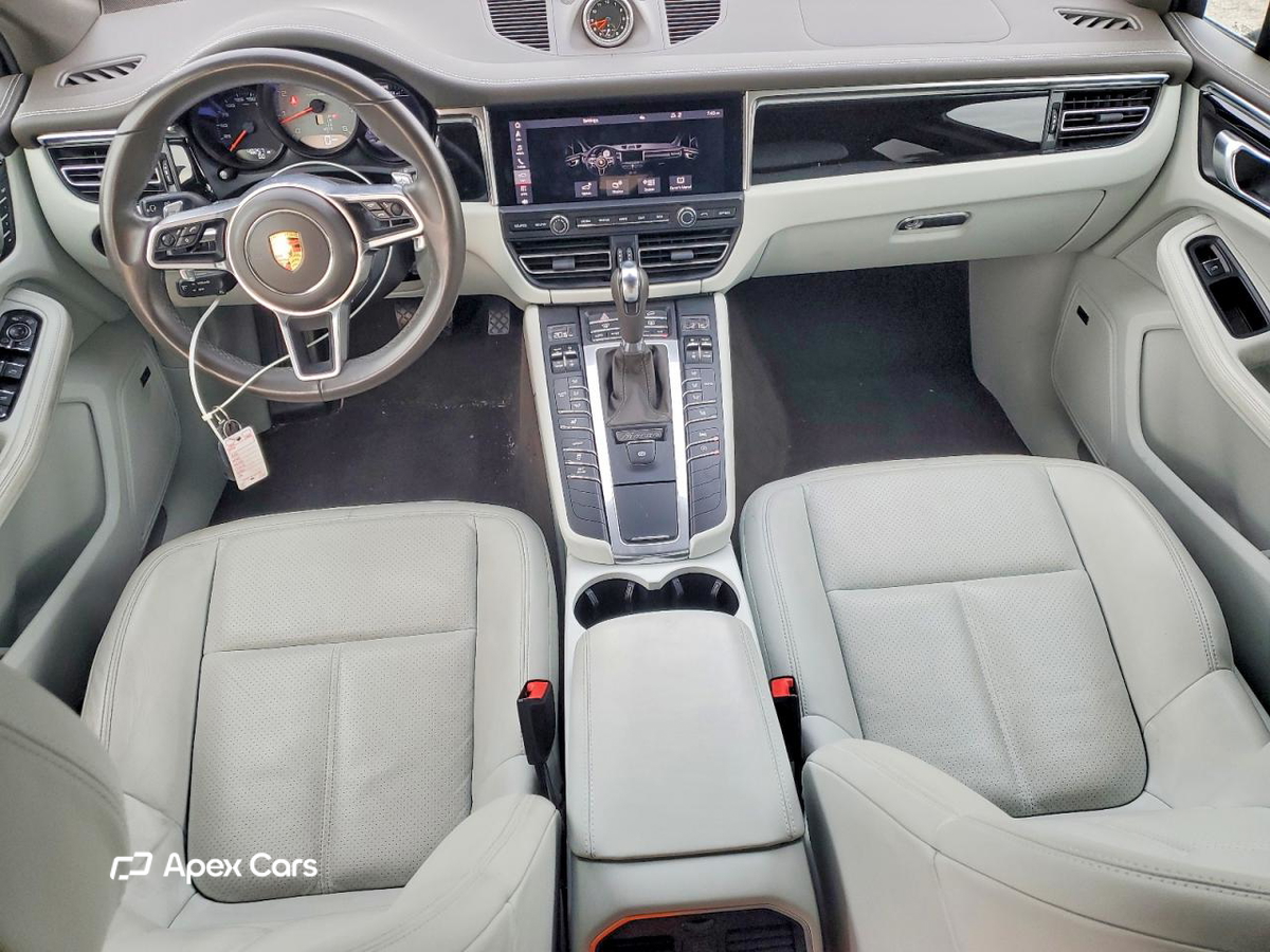Porsche Macan 2021