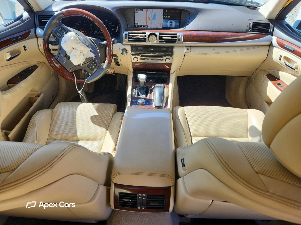 Lexus LS 2015