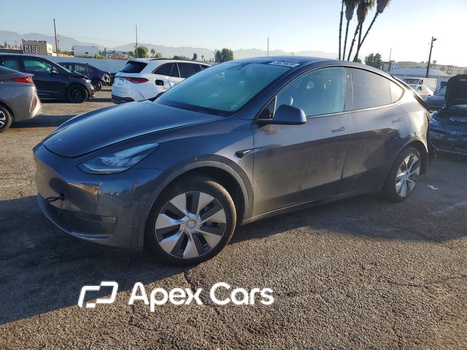 Tesla Model Y 2020 - Image 1 of 13