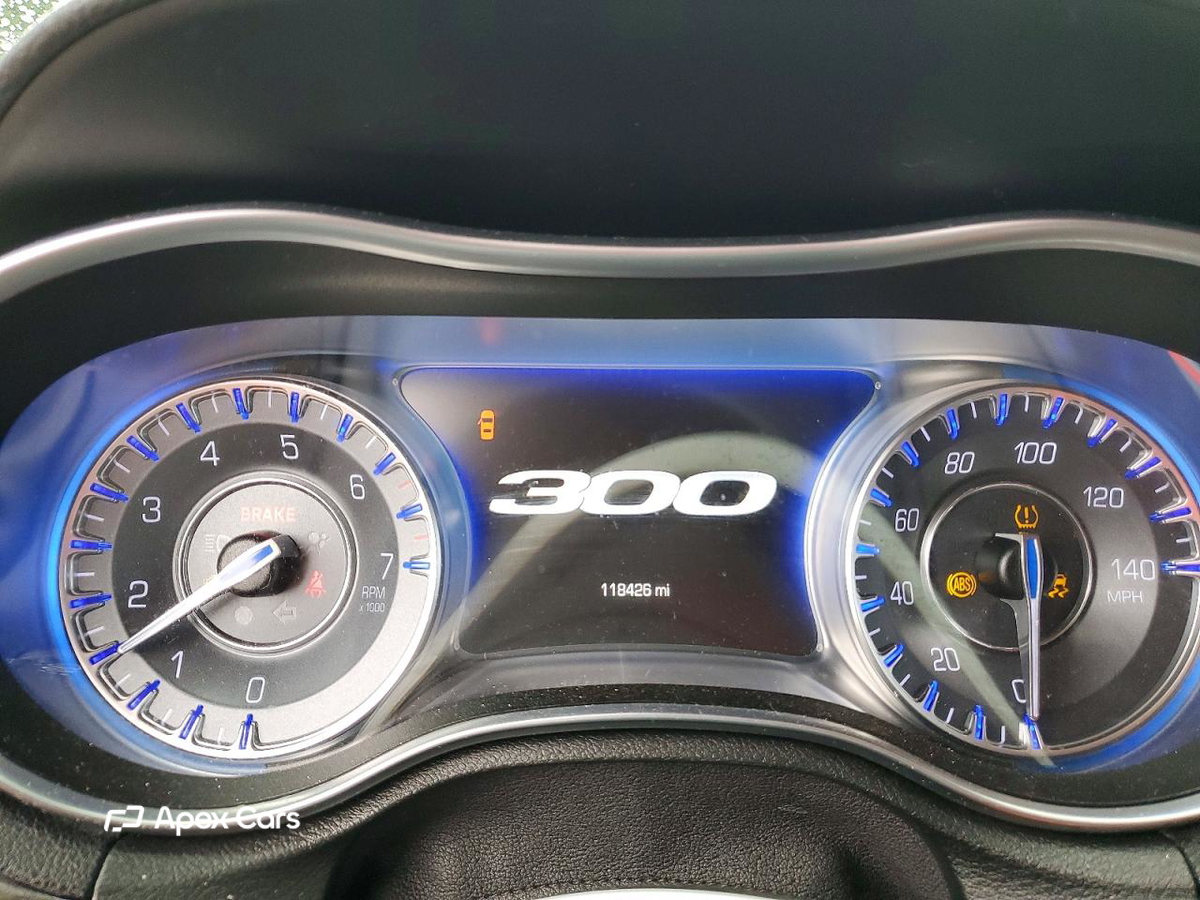 Chrysler 300 2016