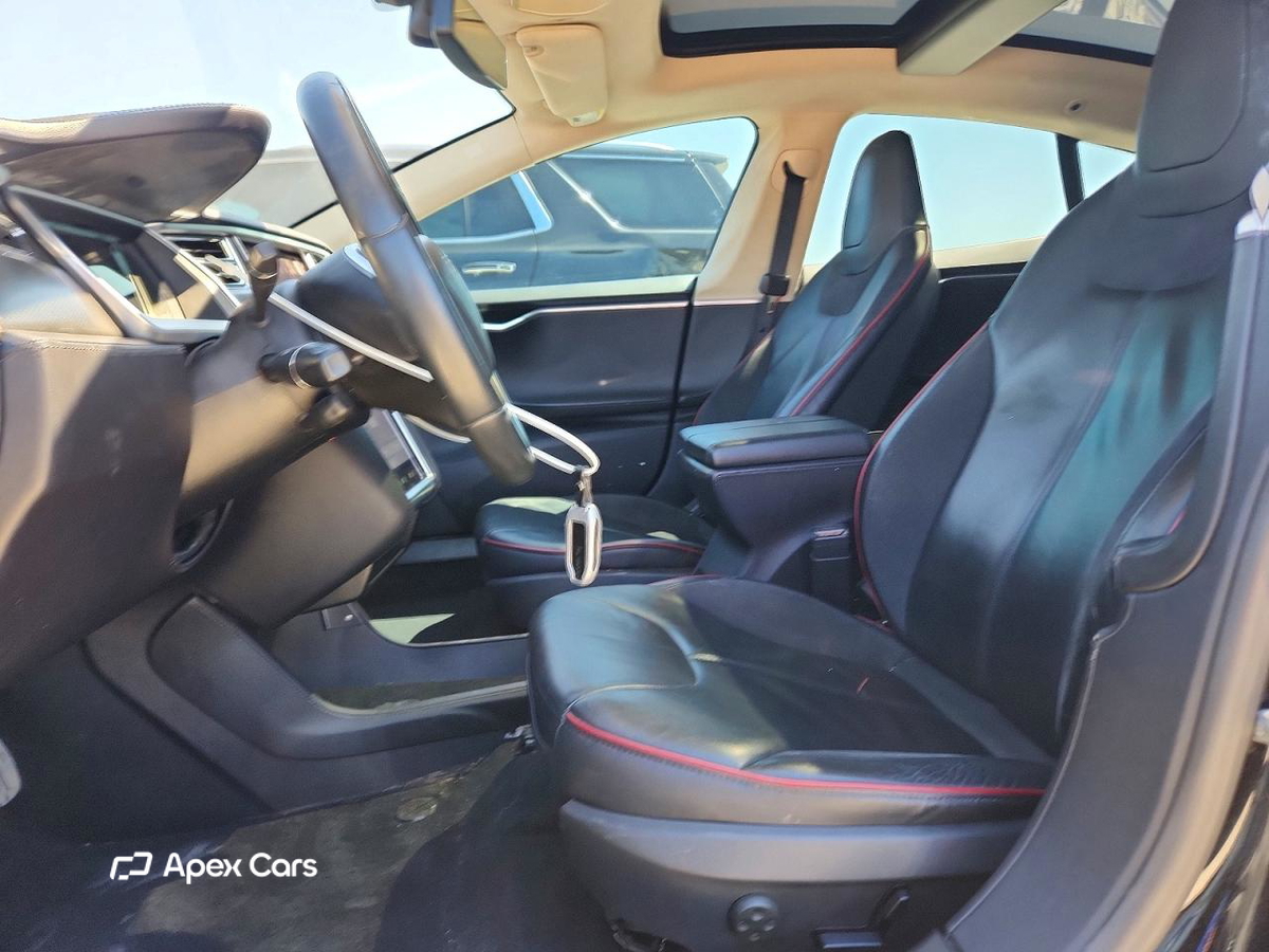 Tesla Model S 2013