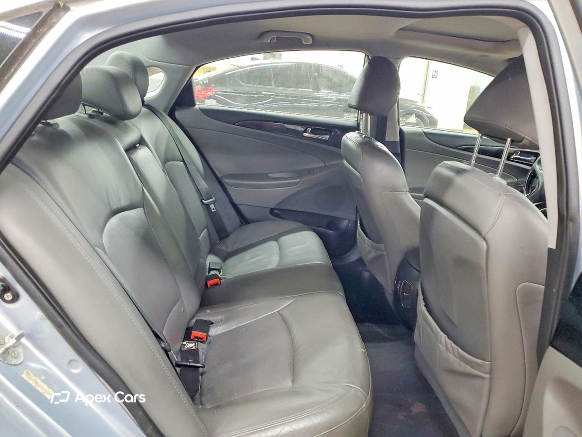 Hyundai Sonata 2011