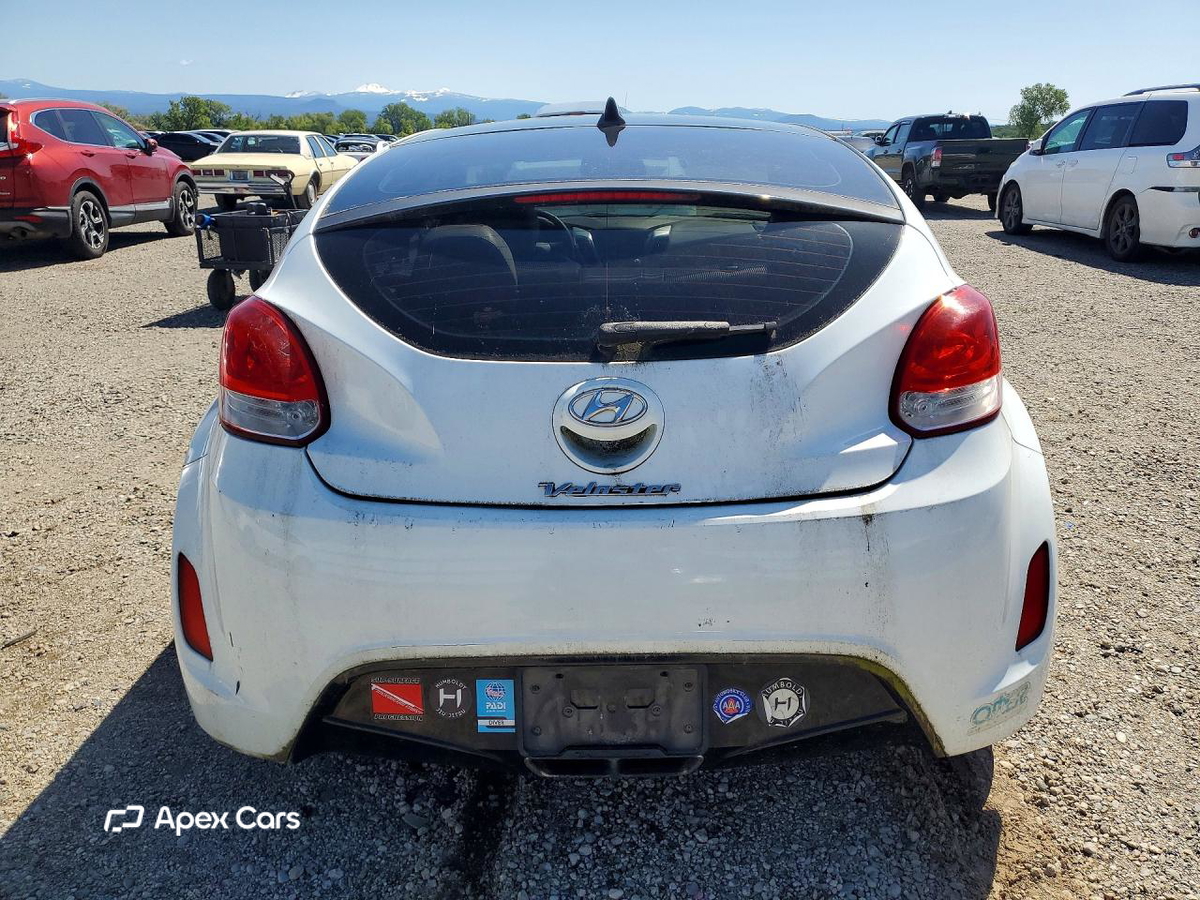 Hyundai Veloster 2012