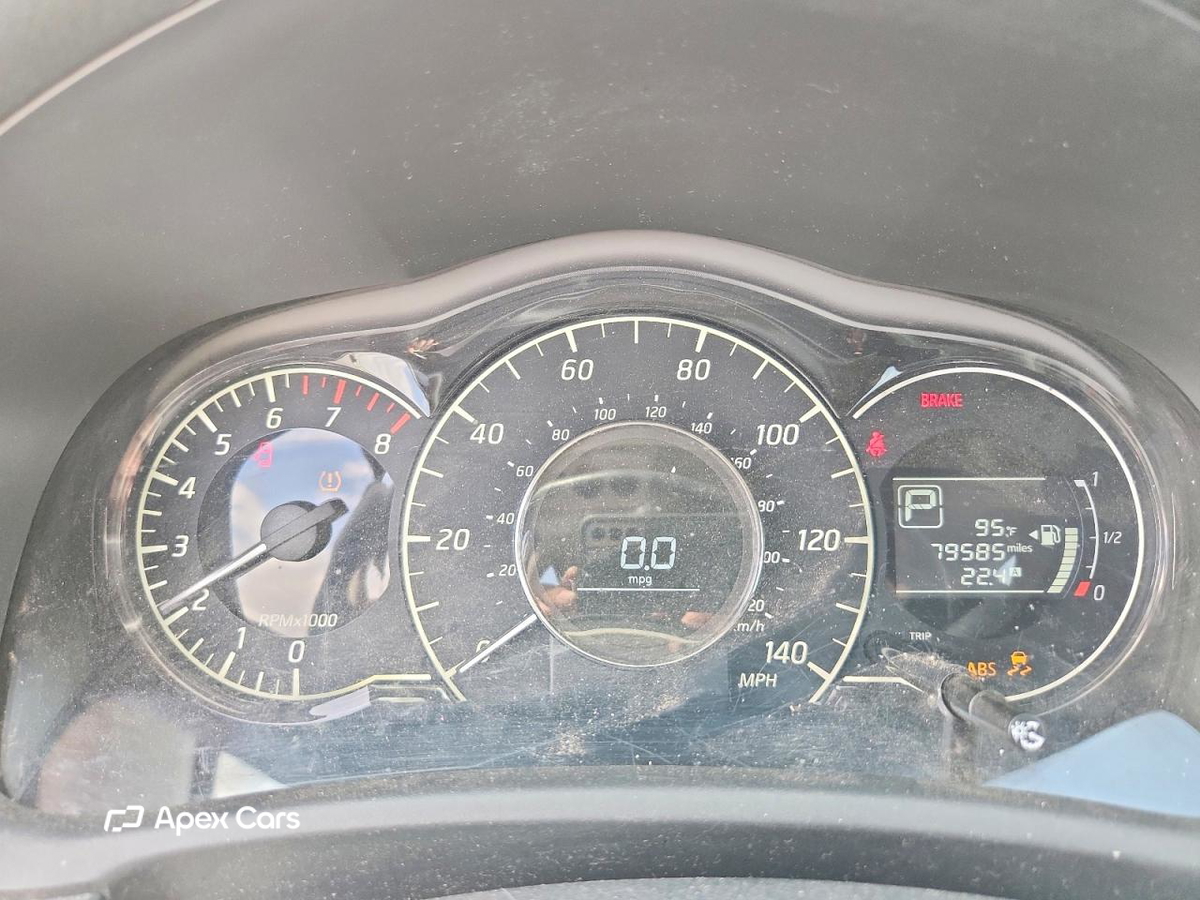 Nissan Versa 2016