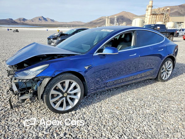 Tesla Model 3 2019 - Image 1 of 14