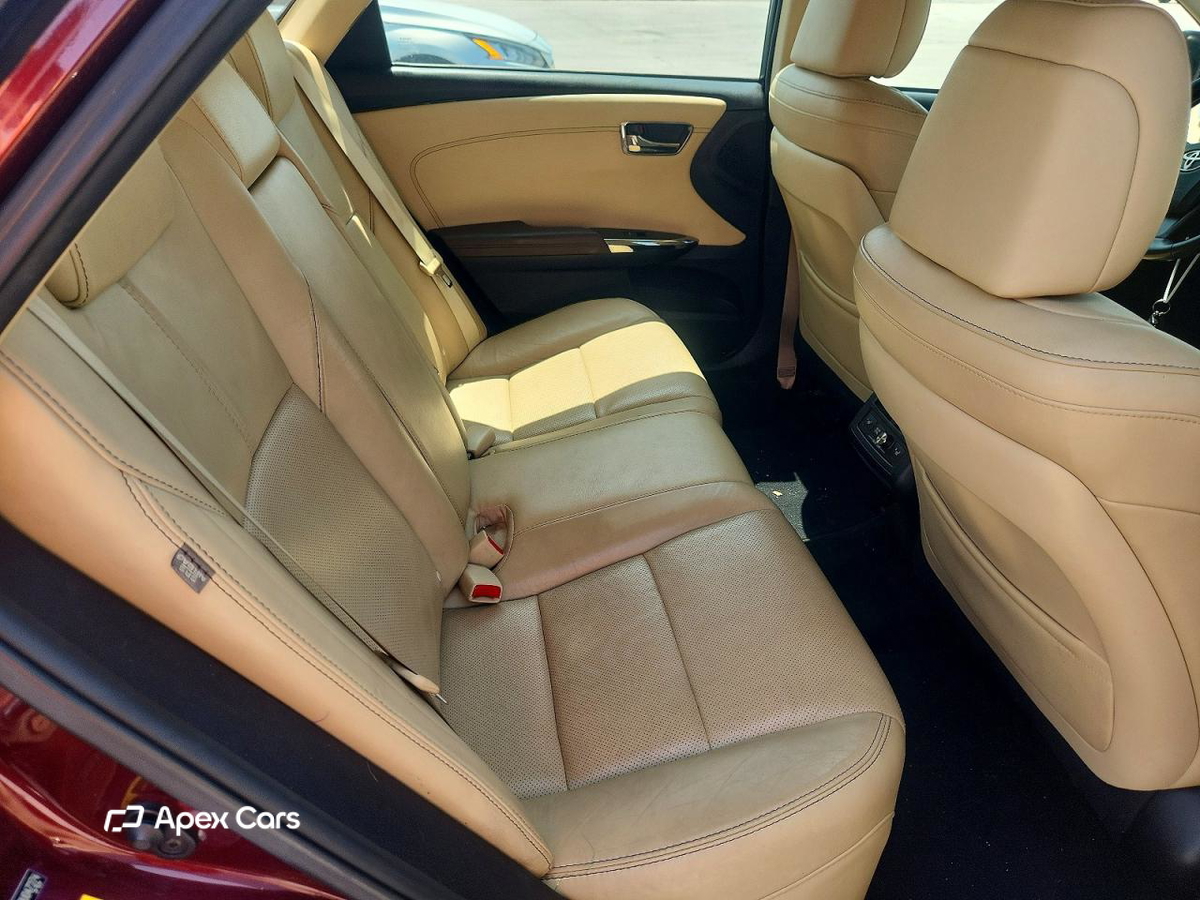 Toyota Avalon 2013