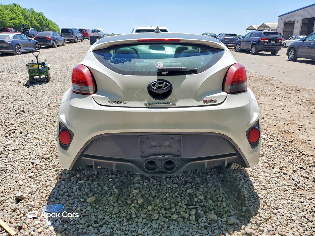 Hyundai Veloster 2013