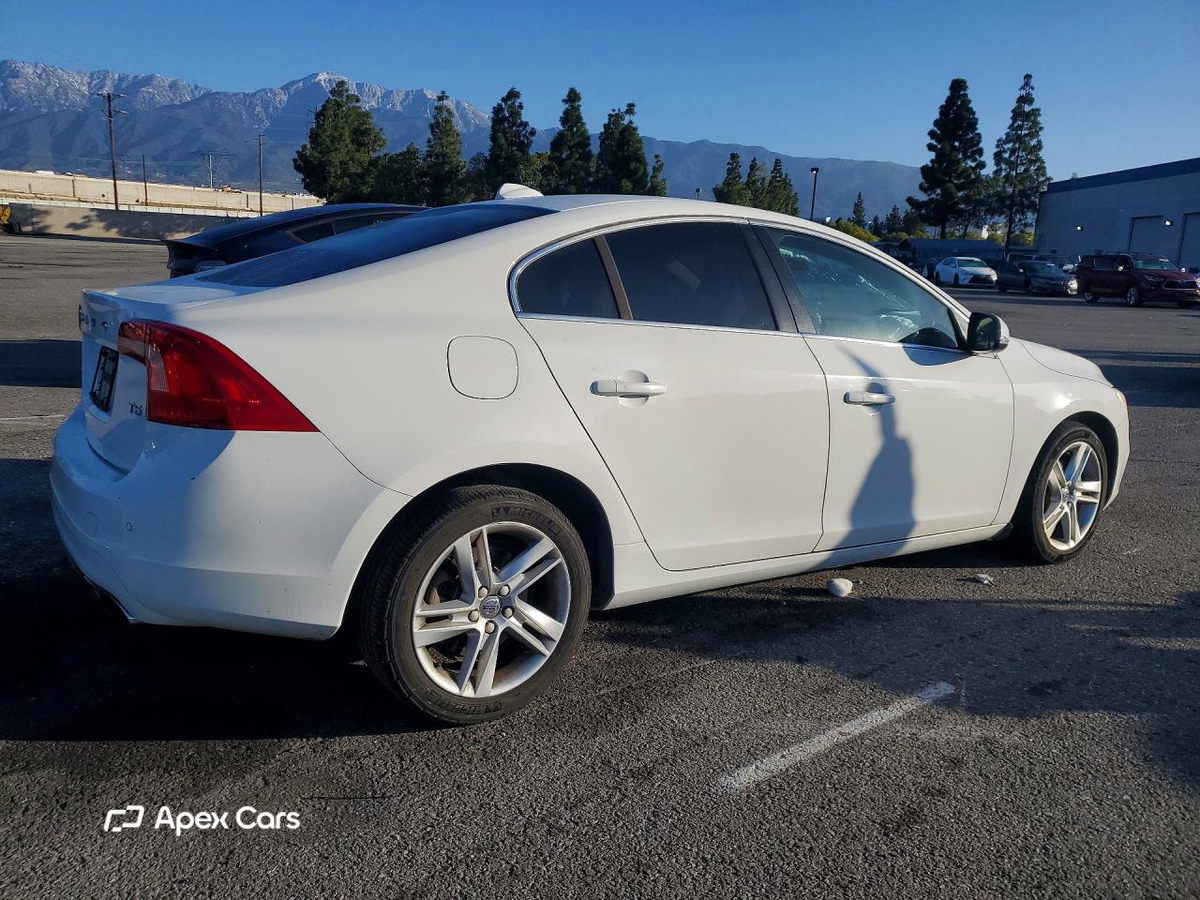Volvo S60 2015