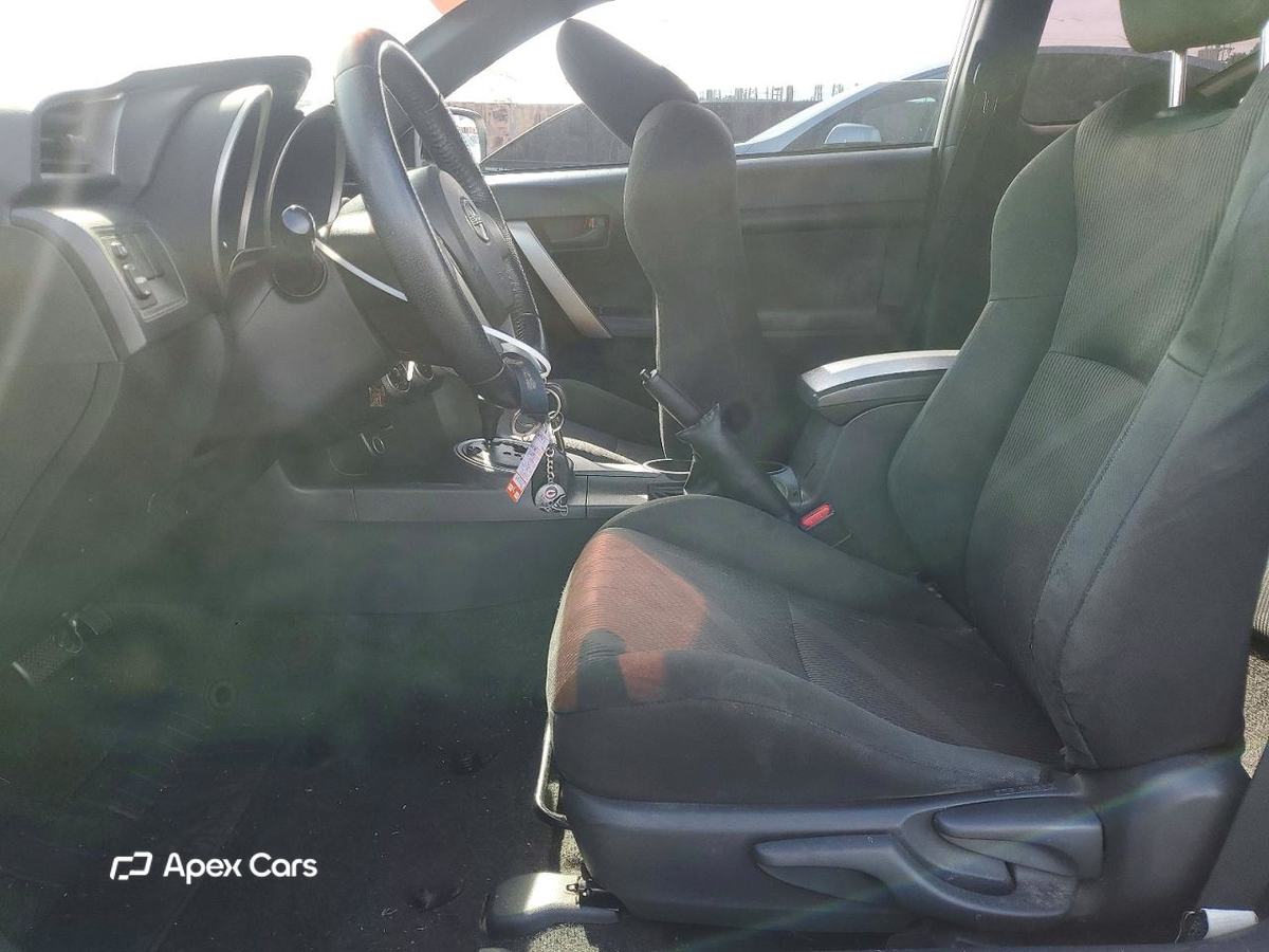 Scion tC 2012