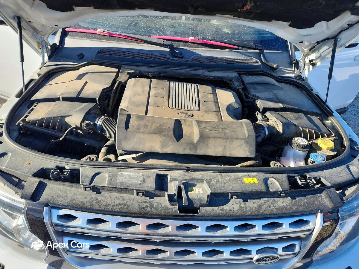 Land Rover LR4 2016