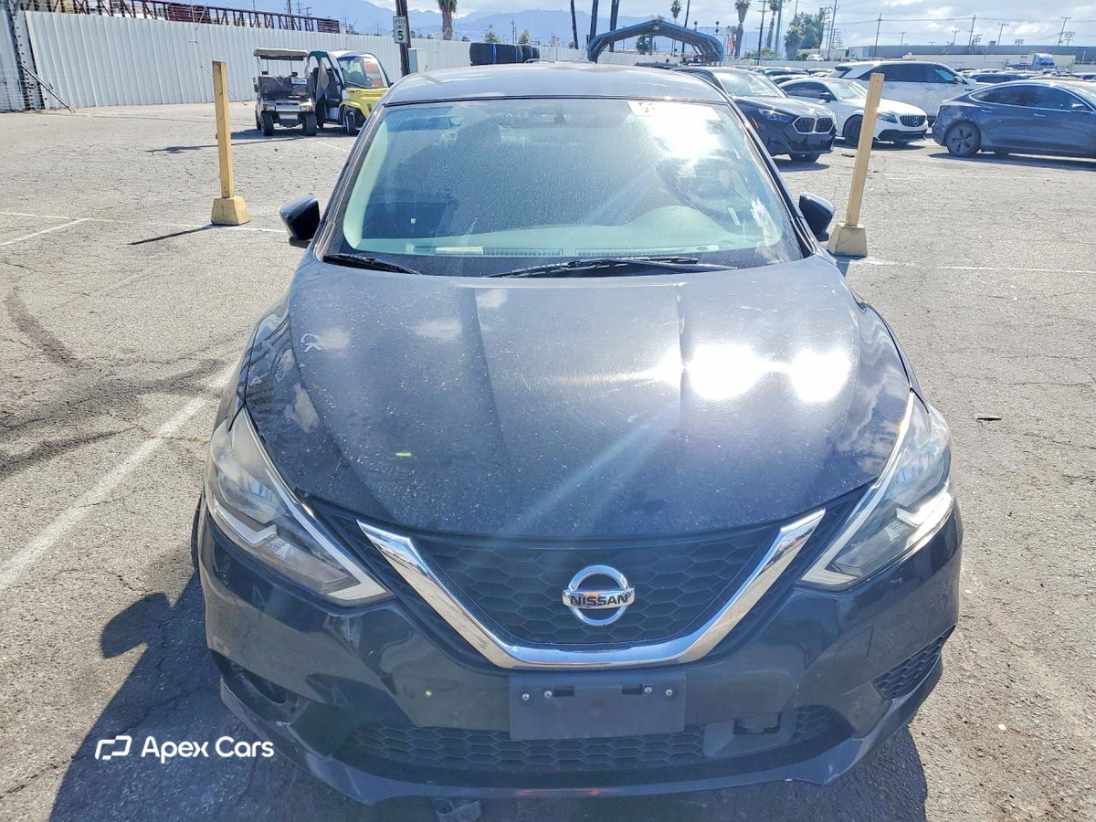Nissan Sentra 2018