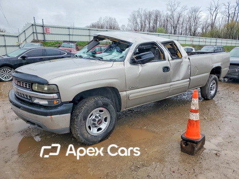 Chevrolet Silverado 2000 - Image 1 of 12