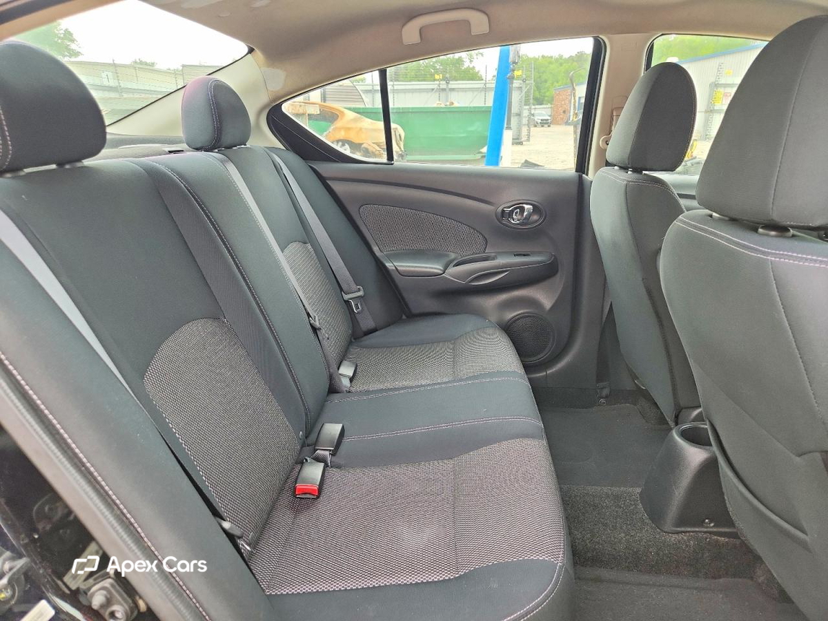 Nissan Versa 2016