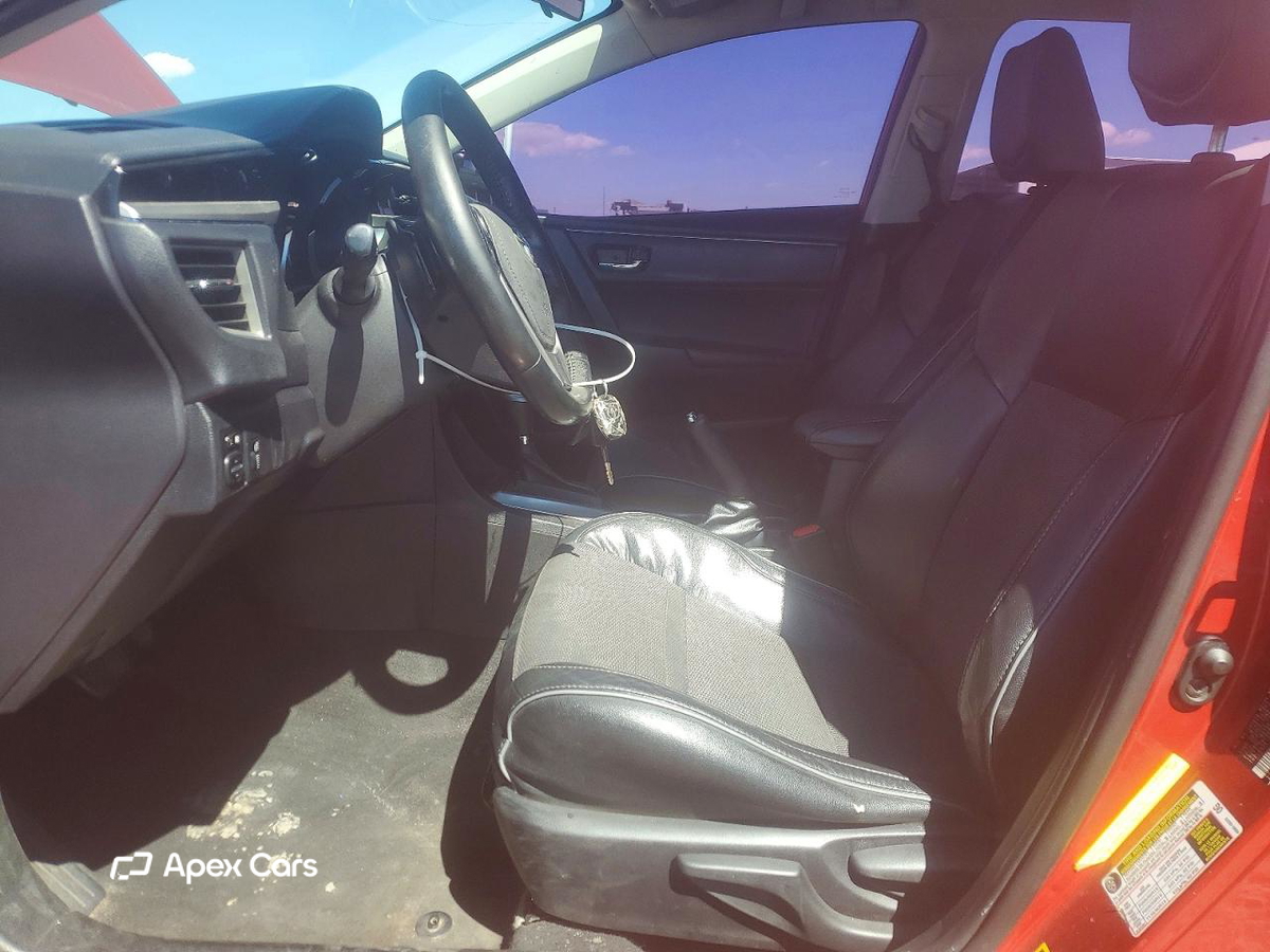 Toyota Corolla 2015