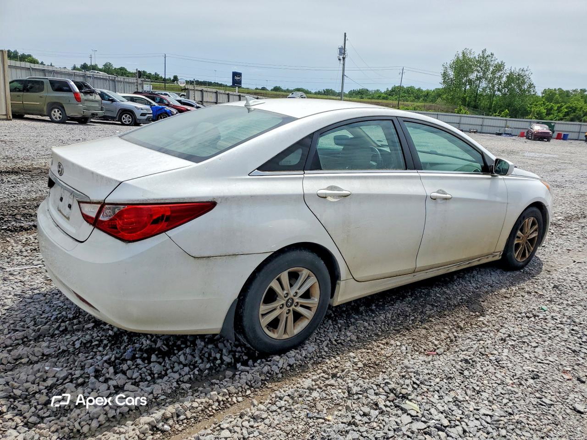 Hyundai Sonata 2013
