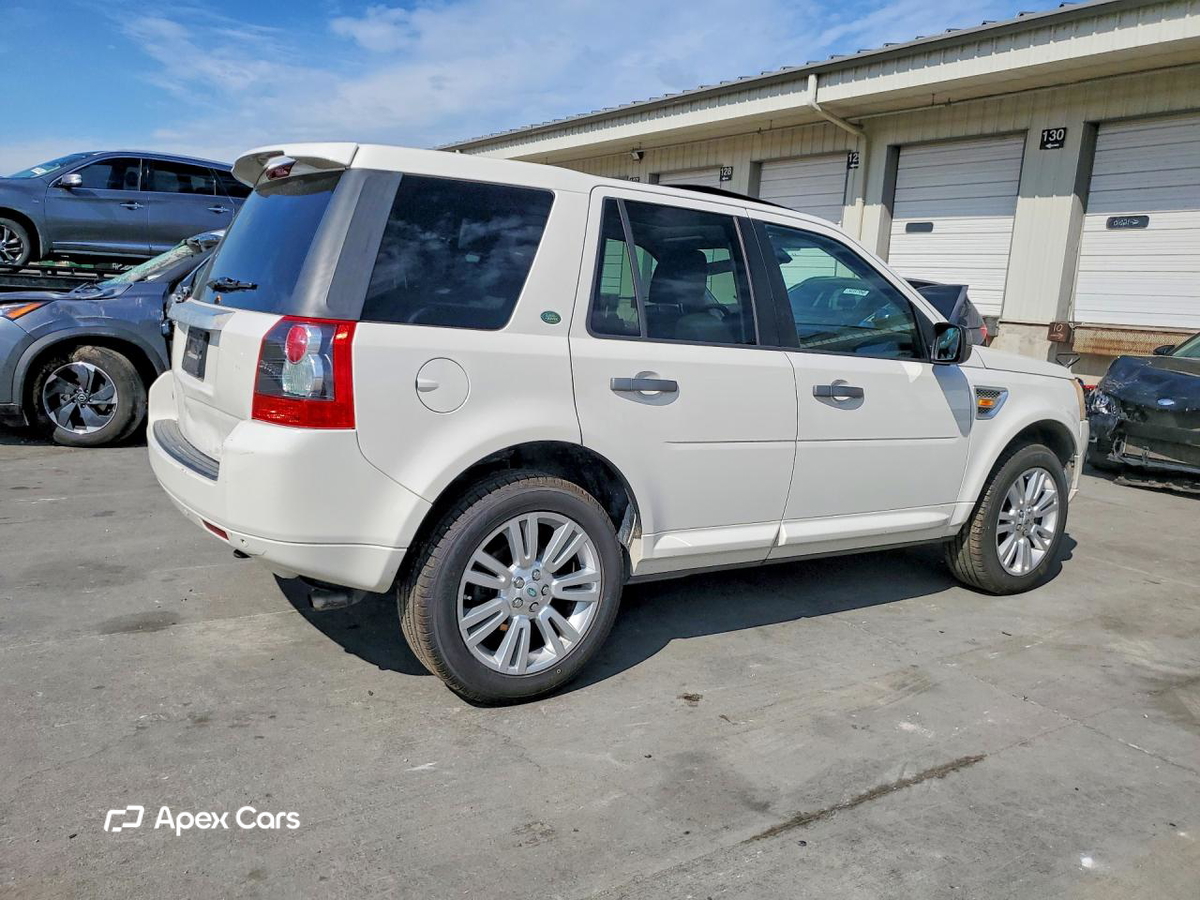 Land Rover LR2 2010