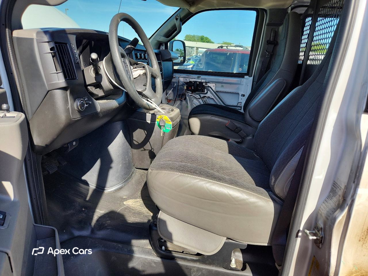 GMC Savana 2024