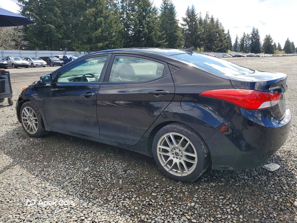 Hyundai Elantra 2012