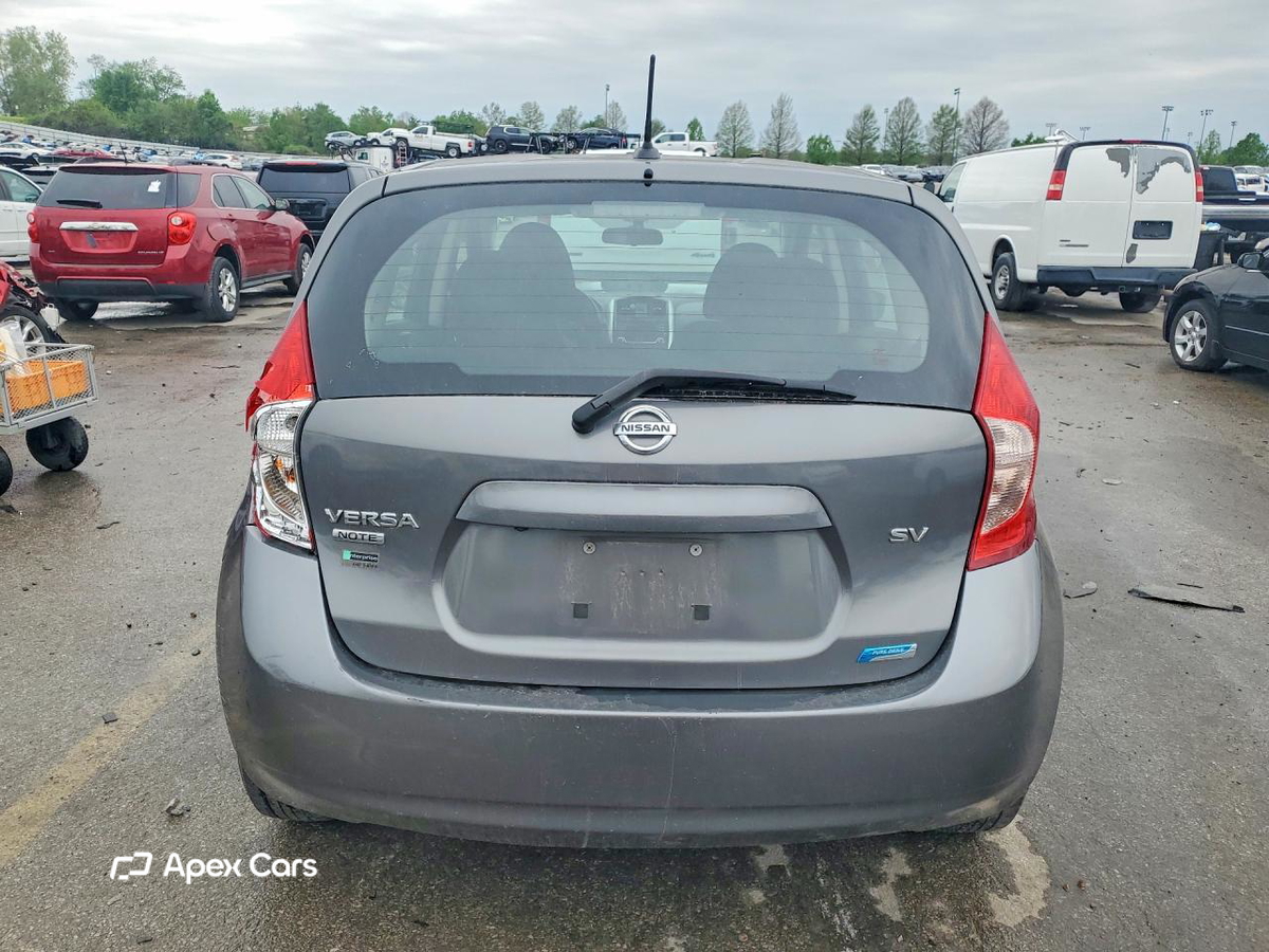 Nissan Versa 2016