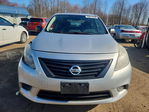 Nissan Versa 2012