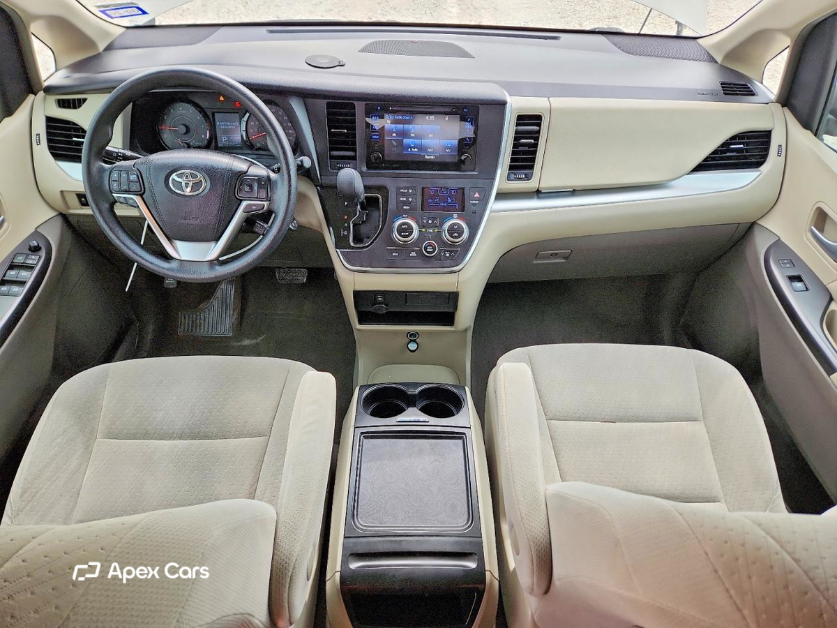 Toyota Sienna 2016