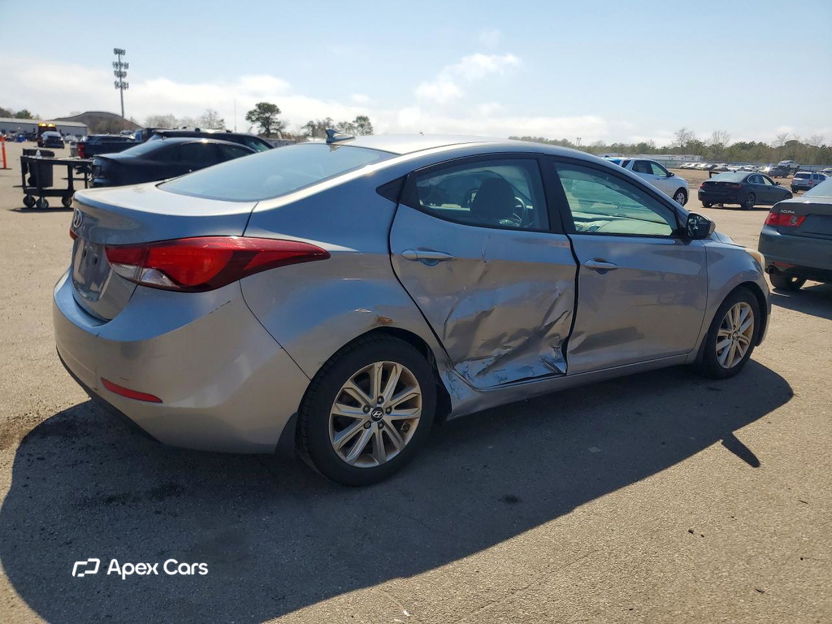 Hyundai Elantra 2016