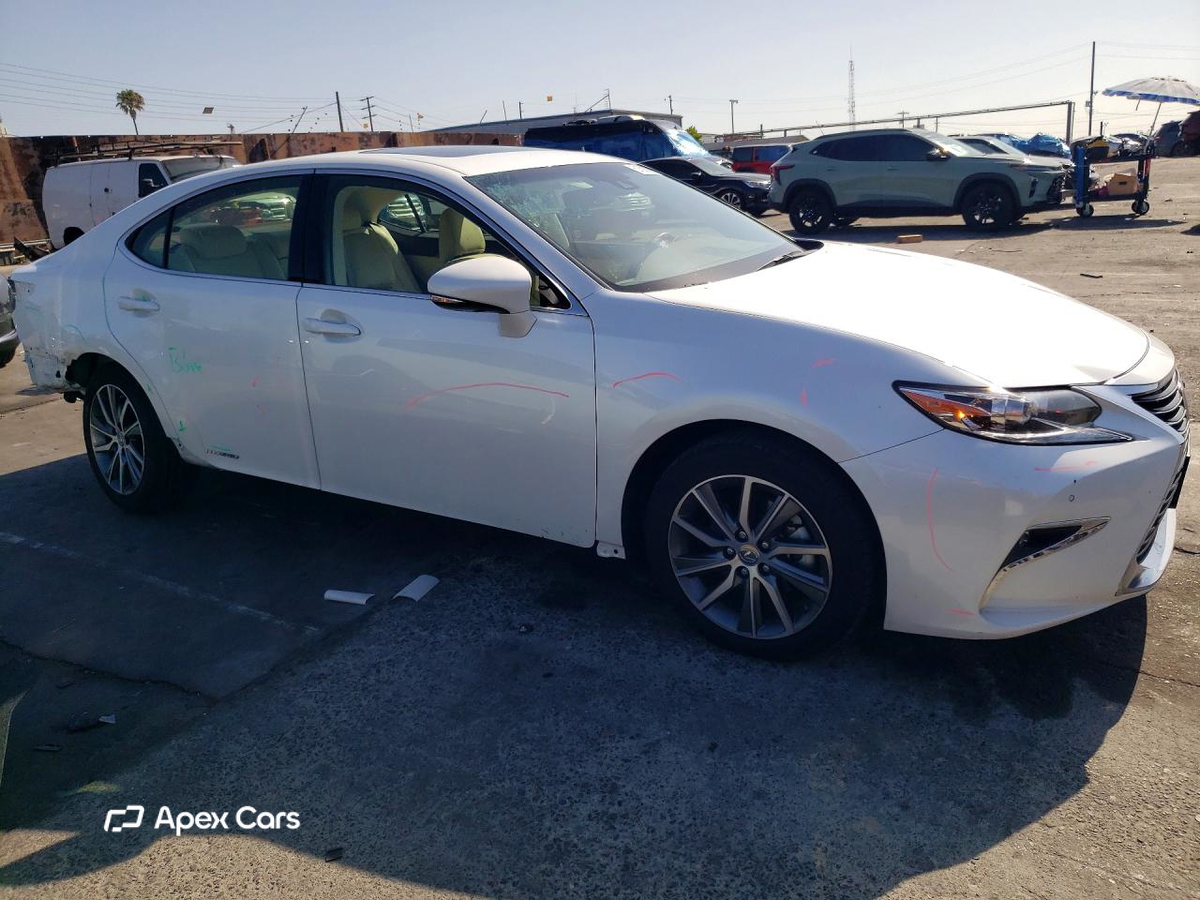 Lexus ES 2017