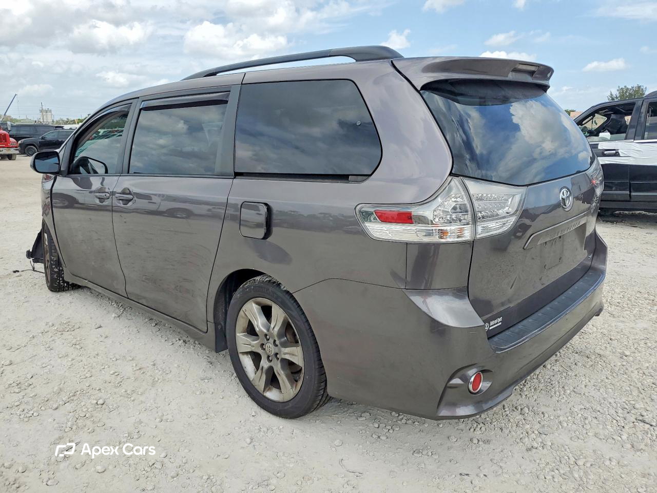 Toyota Sienna 2011