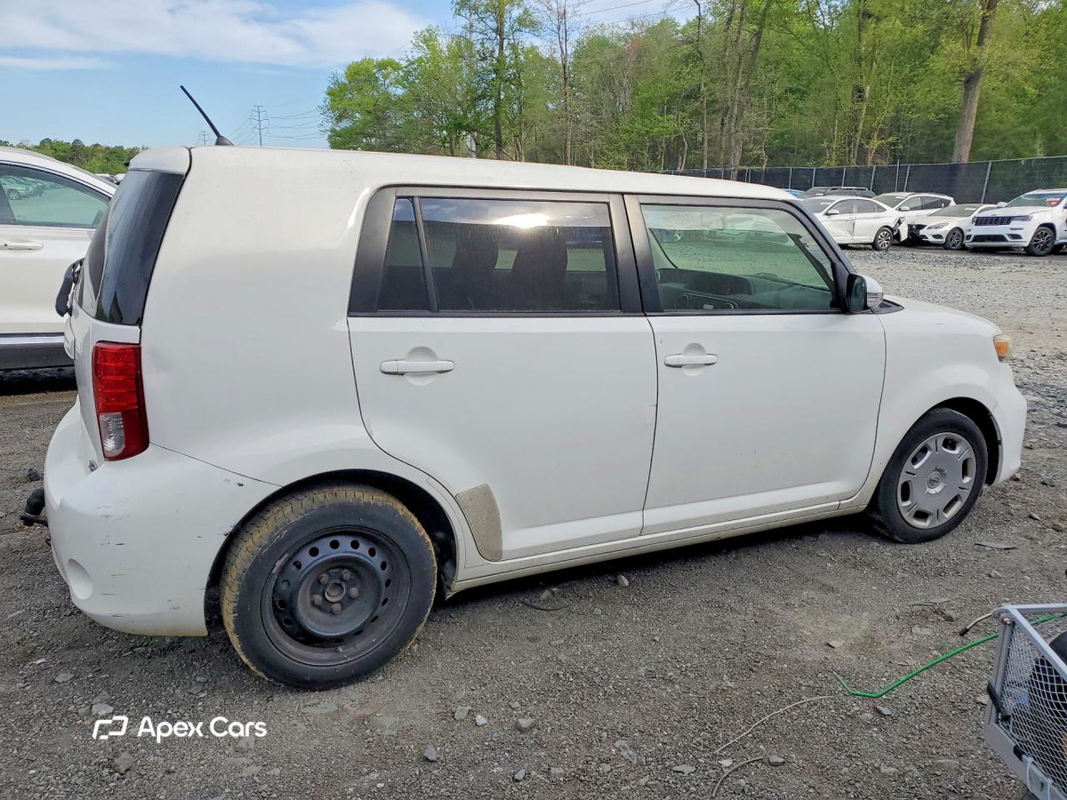 Scion xB 2012