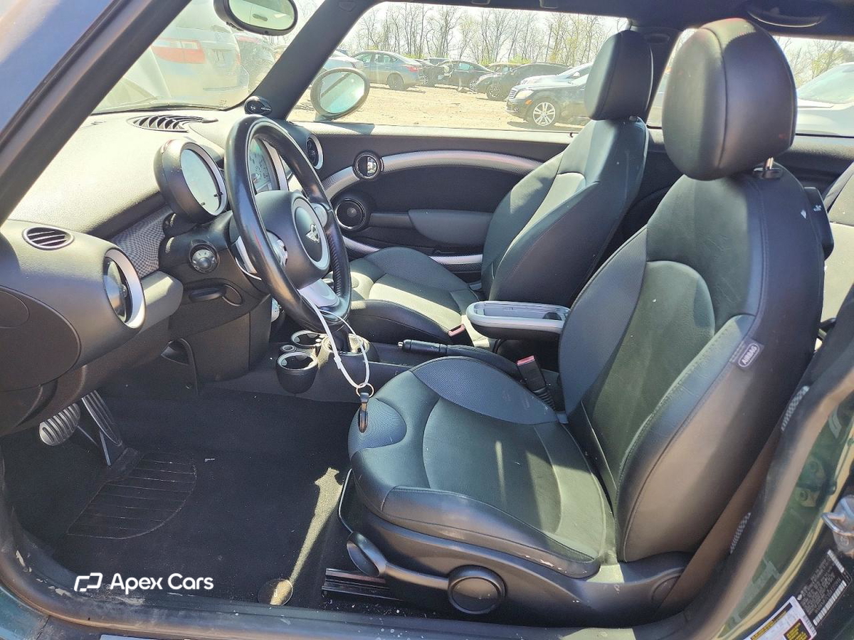 MINI Cooper 2010